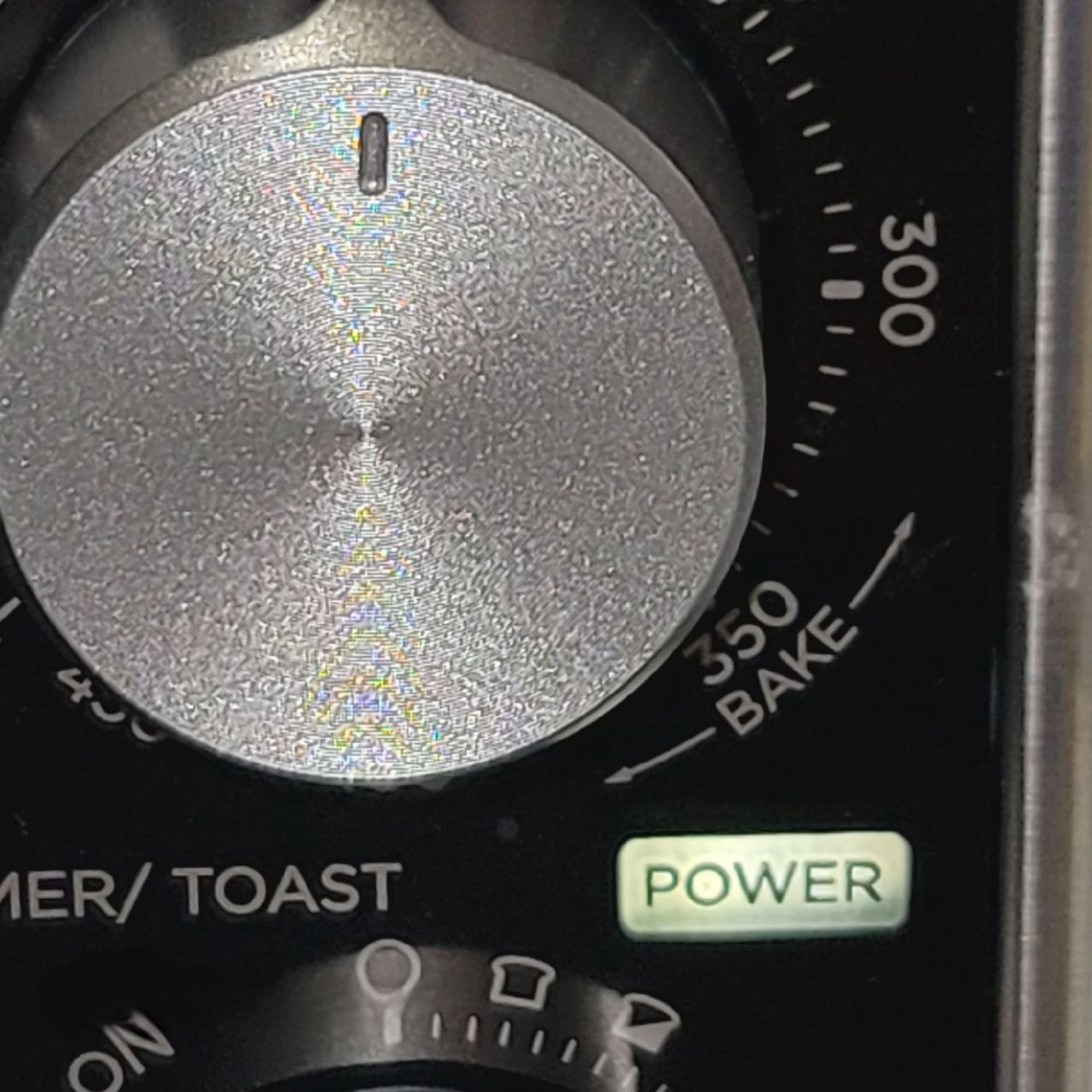 Black + Decker Crisp ‘N Bake Air Fryer Toaster Oven (4 Slice) gallery image