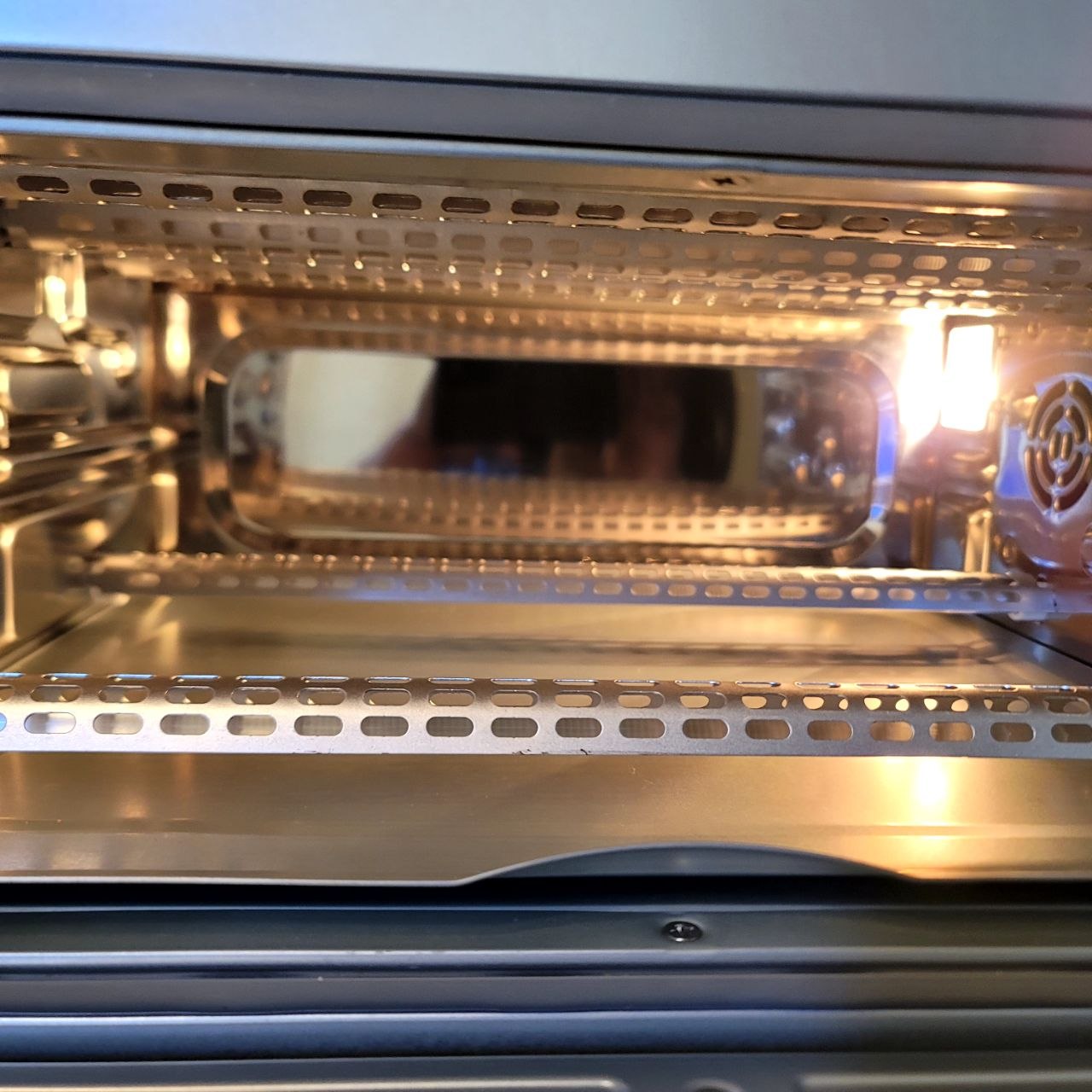 Cuisinart 14-in-1 Space-Saving Air Fryer Toaster Oven — Clean Unit gallery image