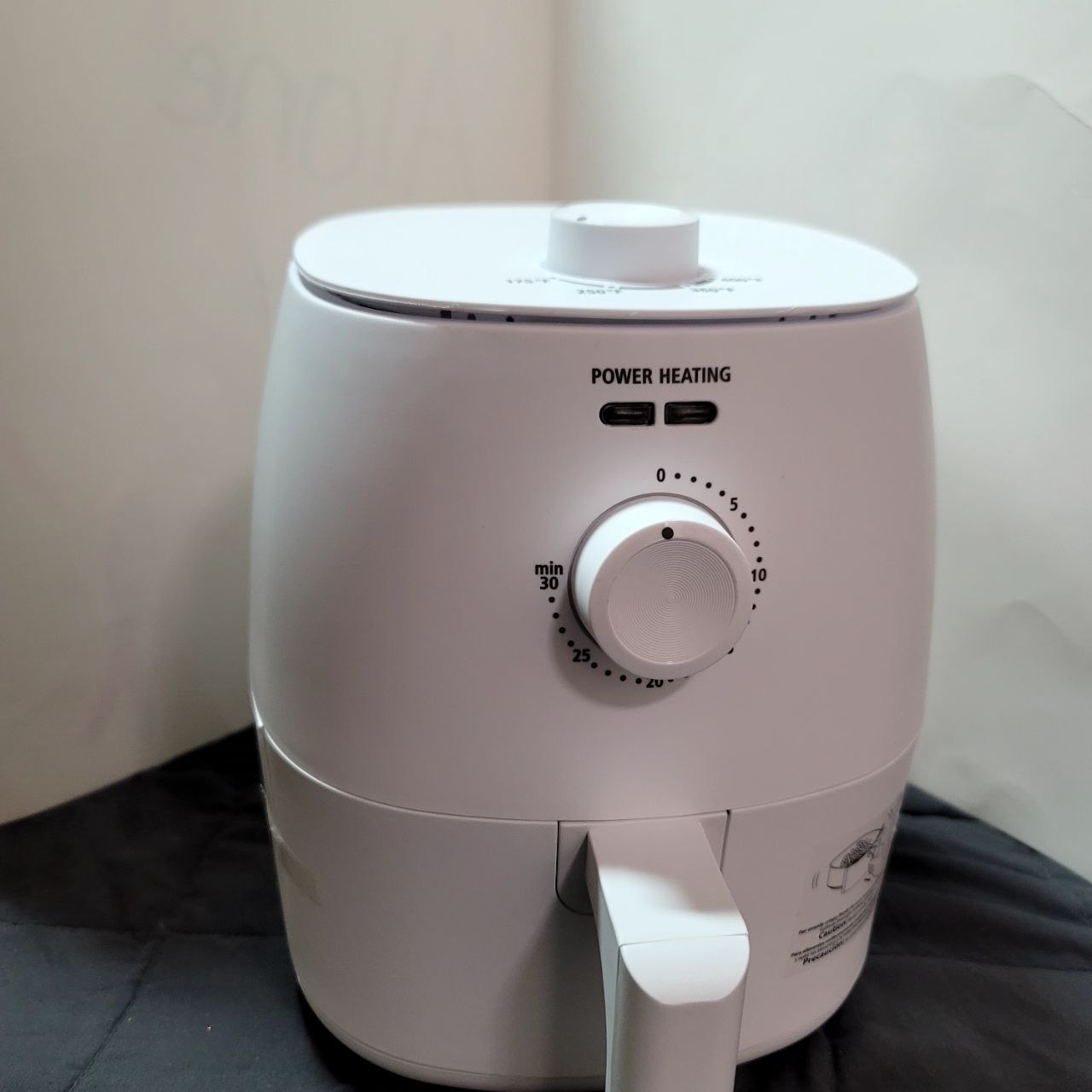 Mainstays Air Fryer 2.2 Qt (White)